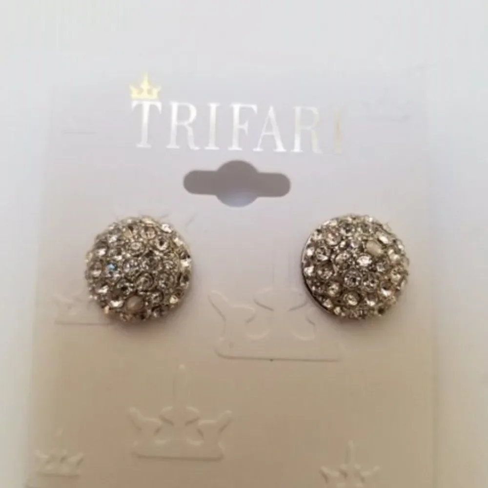 Silver Round Earrings